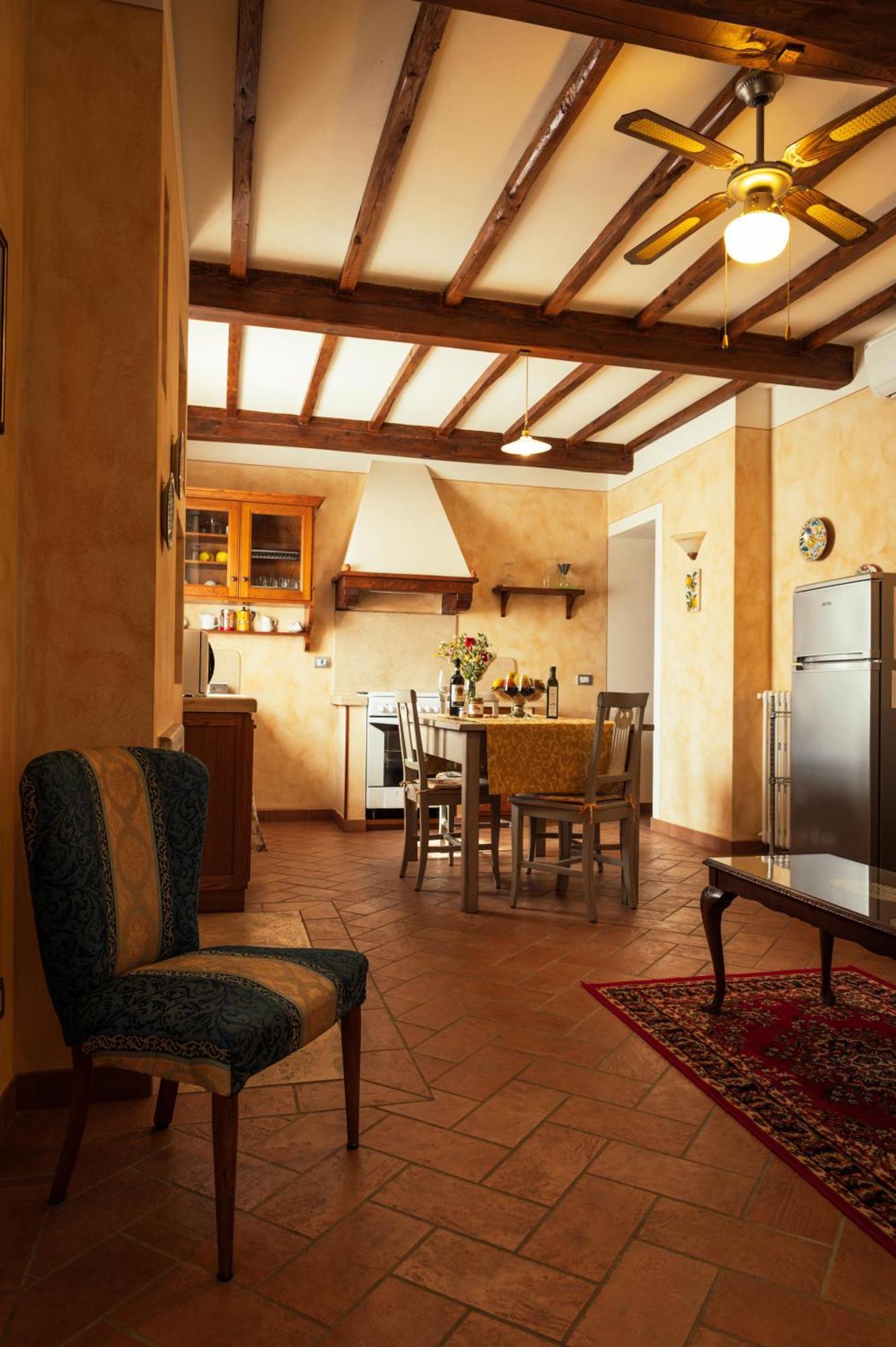 Agriturismo Casal Gheriglio Lucignano Exterior foto